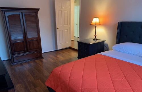 Norfolk - Virginia Beach House | You're going to love it here!