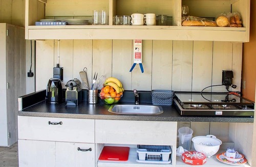 Chatillon-en-Diois Ski Chalet | Luxe Sanitary XL 6 pers. Villatent at lake Lac Blue | Mountains| Family campsite
