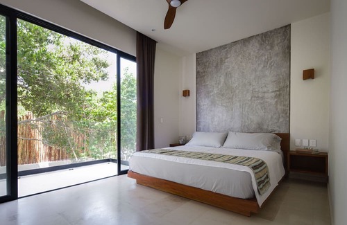 Tulsayab Apartment | TULSAYAB - Beachfront Ground Floor - Infinity Pool