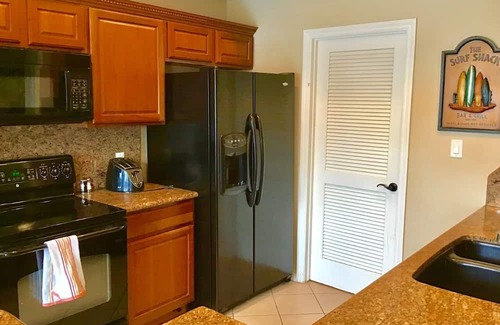 Port Isabel House | Vitamin Sea- 40 HT