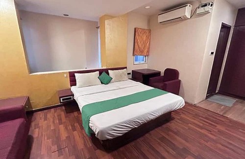 Royapettah Hotel | Fabhotel Olive Residency