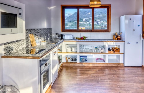 Garachico House | Special Home w Tropical Garden Near Seaside
