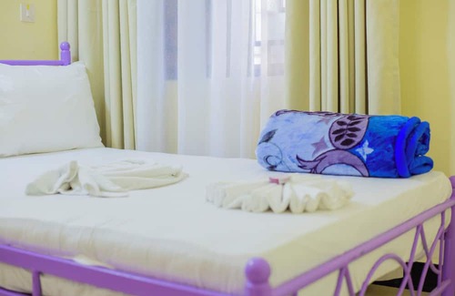 Mwanza Cabin | Sereni Pub & Lodge