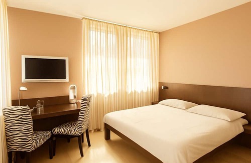 Pfaffikon District Hotel | Steiners Business Hotel Self Check-in