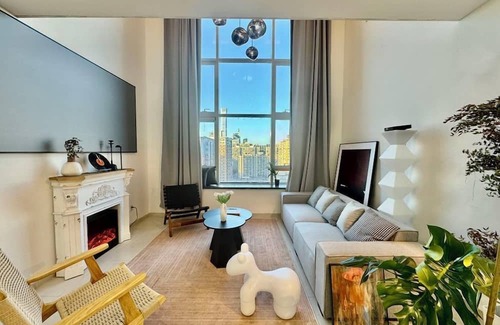 Jinsong Panjiayuan Apartment | Beijing Hills & Hutong Family Retreat