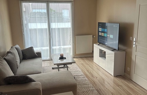 Sartrouville Apartment | Charming F2 15mn from Paris