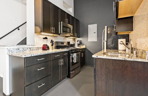 Columbus Park - Andrew Square Apartment | Loft 2BR unit in Boston Southend 9533