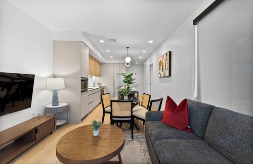Columbus Park - Andrew Square Apartment | Luxury 1BR Next to Broadway Southie 3797