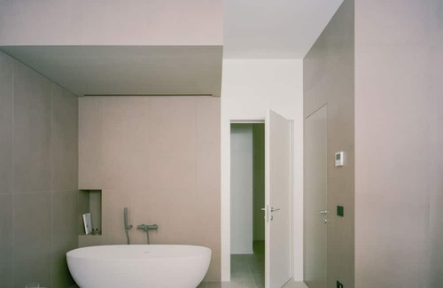 Historic Centre Condo | Santa Lucia Suites. A contemporary retreat in the center of Padua