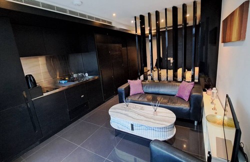 Canary Wharf Apartment | Luxury Studio Flat in Canary Wharf