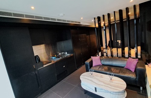 Canary Wharf Apartment | Luxury Studio Flat in Canary Wharf