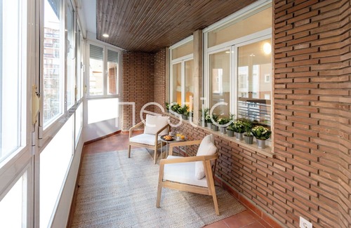 Trafalgar Apartment | CLARAVAL: Apartment + Office Room in Chamberí