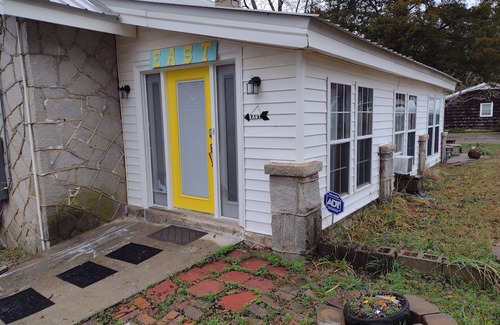 Elberton House | Granite Retreat East 2 Story - 2 Bedroom 1 Bathroom Homen