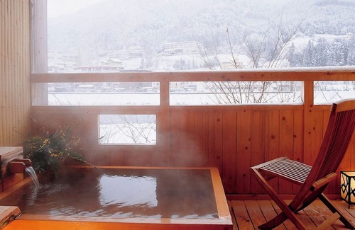 Gero Onsen House | Top floor special room Kikusui Japanesestyle /Gero Gifu