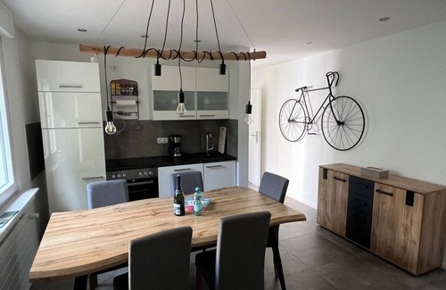 Bulmke-Hullen House | Modernes Ferienhaus mit Garten in Oberhausen
