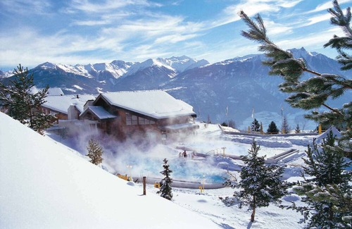 Ovronnaz Apartment | Holiday apartment with fitness room and wellness area