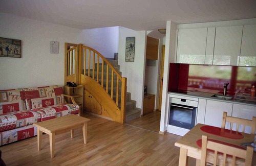 Ovronnaz Apartment | Holiday apartment with fitness room and wellness area