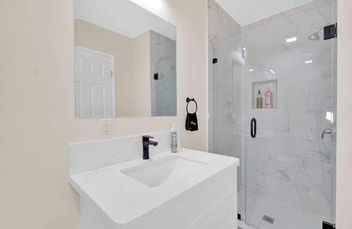Covina Apartment | BackpackersApt/1B1B/Central/Coffee/WI-FI/Freeparking