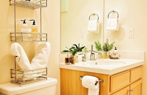 Norfolk Apartment | Wonderful 2-bedroom Pet friendly apartment Norfolk.
