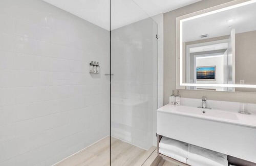 Bay Harbor Islands Apartment | King Suite balcony water views-Hosted by Sweetstay
