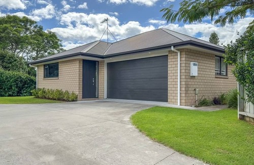 Te Awamutu House | Central Te Awamutu Modern House