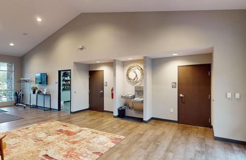 Bath House | The Nest House Stay & Play