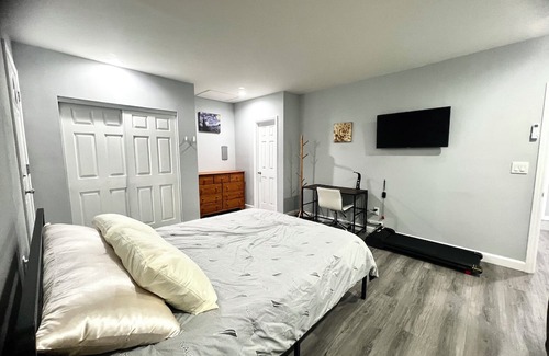 Hermosa Village Apartment | Charming 1-bedroom studio with WiFi and AC close to Disneyland