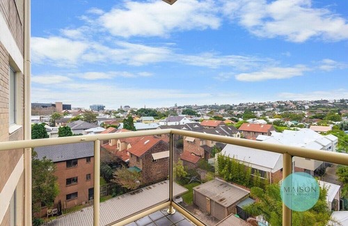 Cooks Hill Apartment | Central Cooks Hill Apartment