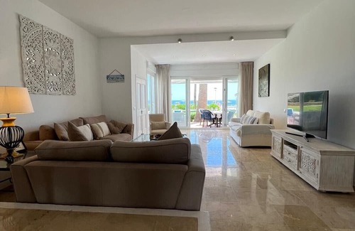Casares del Mar House | Beach Penthouse Casares Costa, Estepona