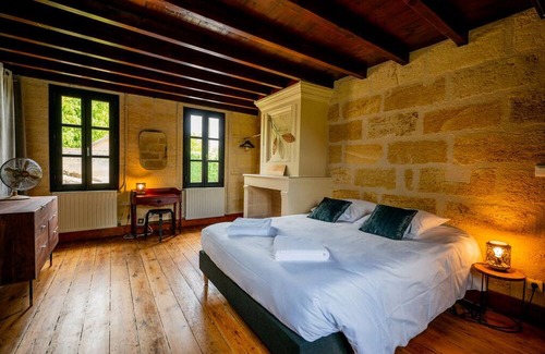 Civrac-sur-Dordogne House | La Grande Mauvilla
