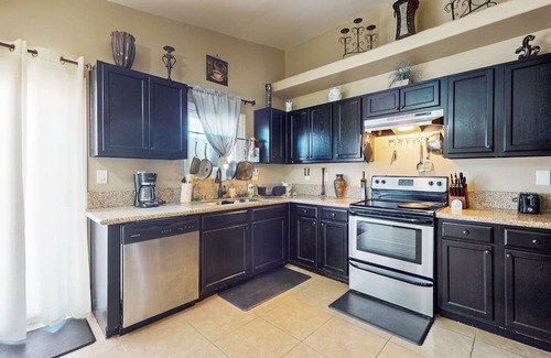 Thermal House | Dog-friendly desert gem with central A/C, WiFi, grill, and washer/dryer