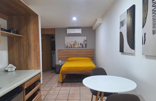 Old Town Apartment | Executive Suite on the first floor. Historical Center.
