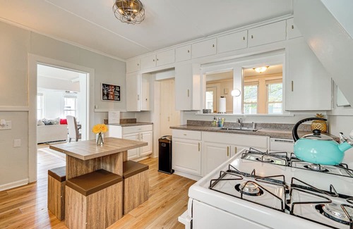 Saratoga Springs House | Saratoga Springs Home Near Downtown & Casino!