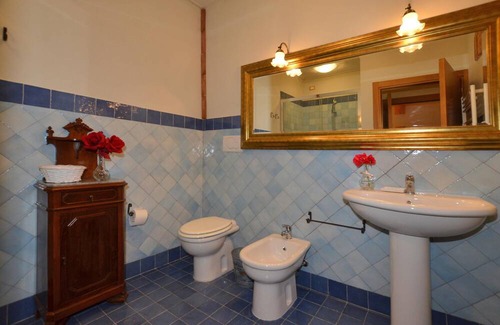 Casole d'Elsa Villa | Villa Paradiso 16 - Eight Bedroom Villa, Sleeps 16