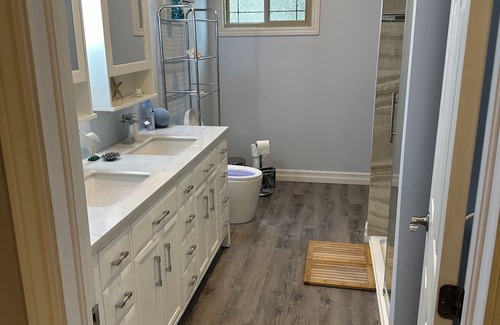 Amherstview Apartment | Pool, hot tub, theatre, games, sauna family escape!