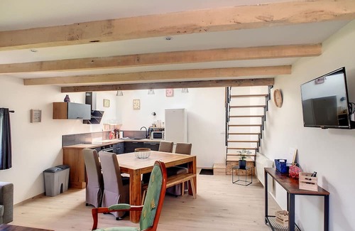 Benon House | Gîte 4/6 persons, private heated swimming pool