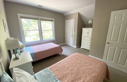 Oak Bluffs House | Secluded Sanctuary, Oak Bluffs Retreat - 10 min. walk to O.B. Harbor & Downtown
