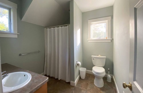 Oak Bluffs House | Secluded Sanctuary, Oak Bluffs Retreat - 10 min. walk to O.B. Harbor & Downtown