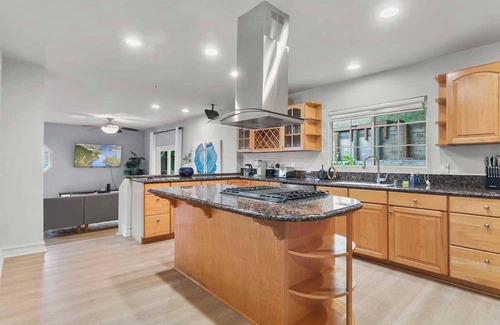 Eagle Rock House | Instant Tour: 1st Floor bdr for Vacation&WFH&Insurance&Relocation #41652
