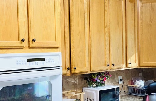 Friendly House | Luxury room near National Habor