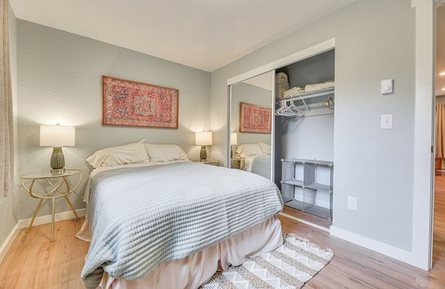 Lacey Apartment | Cozy Wooded Retreat Near Long Lake & Olympia