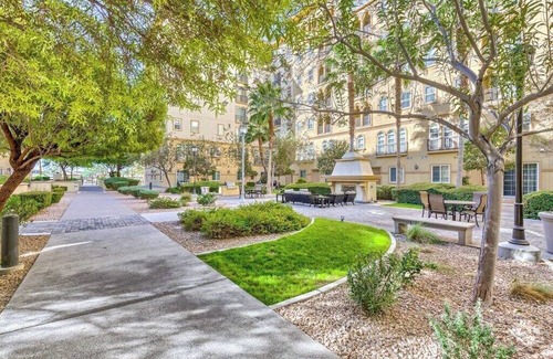 Enterprise Condo | Las Vegas Luxury Condo Villa Bocaraton