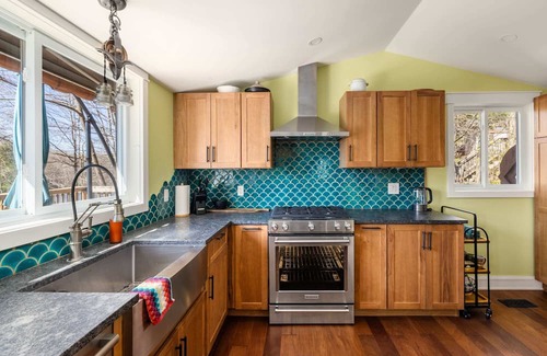 Jones Falls House | Family Friendly Waterfront Cottage