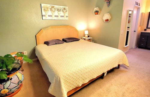 Aliso Viejo Condo | Charming Condo in Natural Oasis