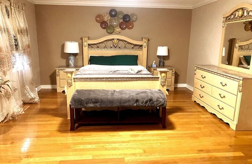 Churchill Meadows House | 4 Bedroom House in Mississauga