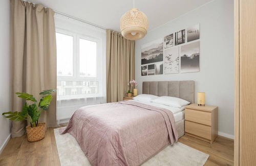Warsaw Apartment | Beautiful apartment | Air conditioning & Parking | Warsaw