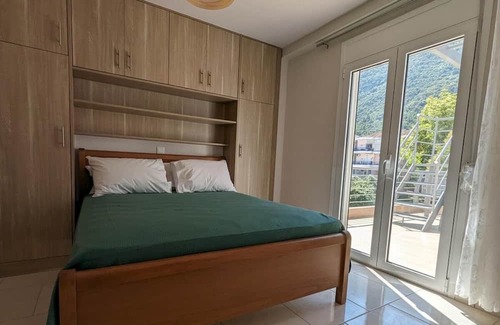 Kamena Vourla Apartment | Bella Vista Luxury Apartment