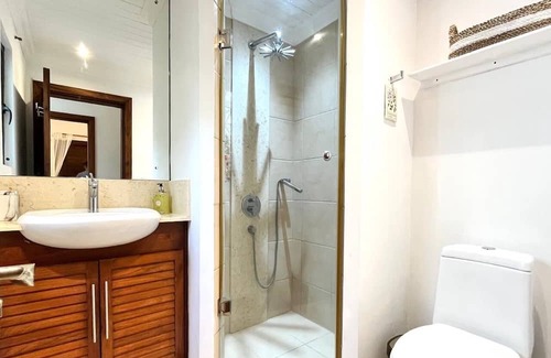 Pereybere Villa | Iconic secluded Villa