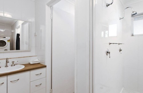 Urangan House | Unwind on Prince-3 Prince st