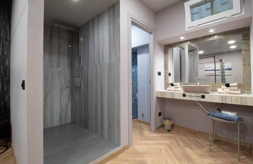 Historic Centre Apartment | Elegant and luxurious apartment for 6 people, in the heart of Turin